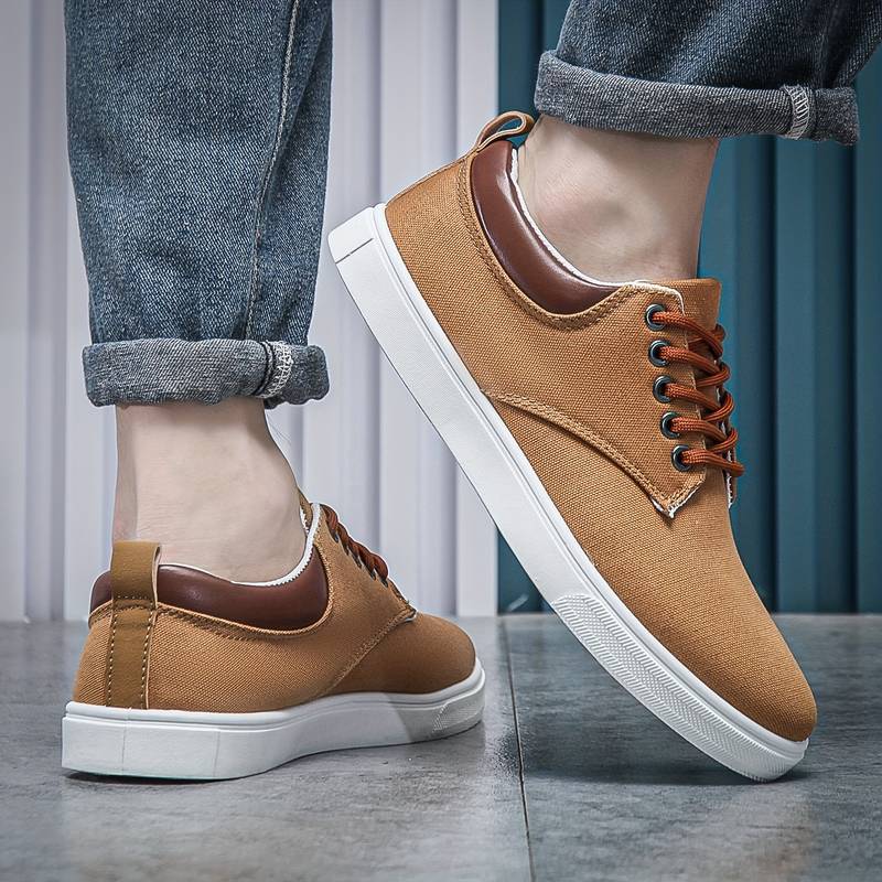 Vaughn™ Lightweight Canvas Sneakers