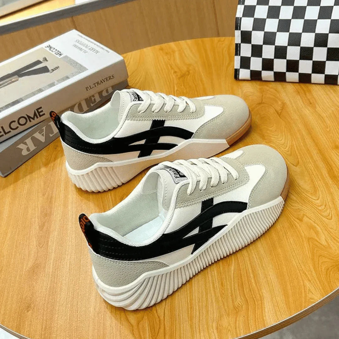 Nova Classic Canvas Sneakers