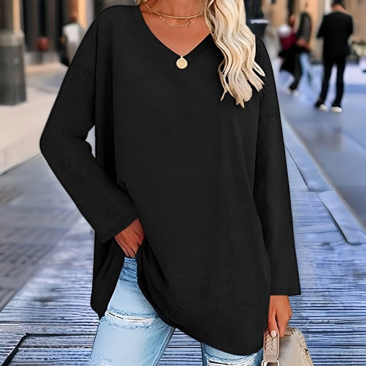 Drune - Your trendy long-sleeved shirt with a V-neck for comfort 8