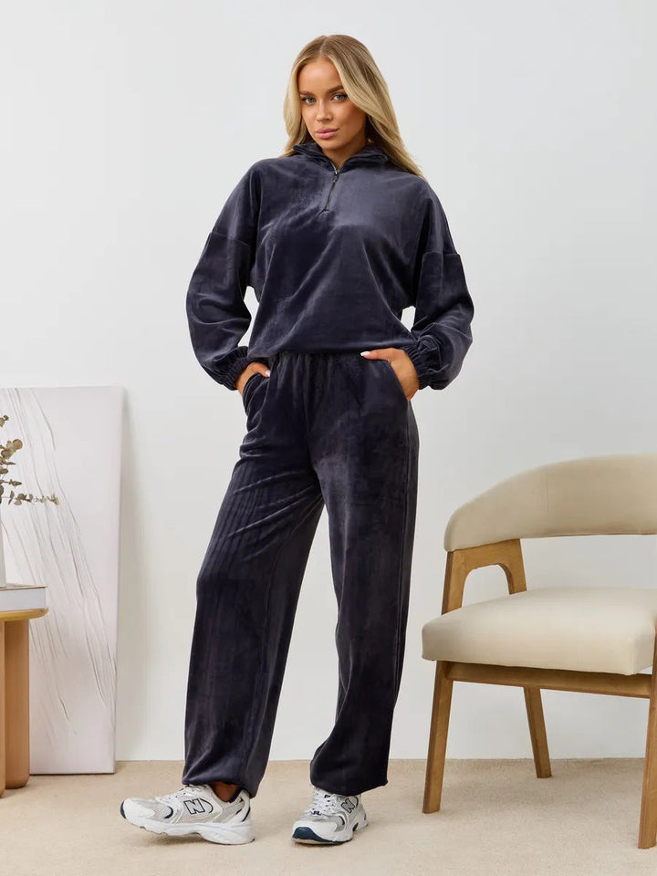 LS | Women Chill Jogger Set Lion Style