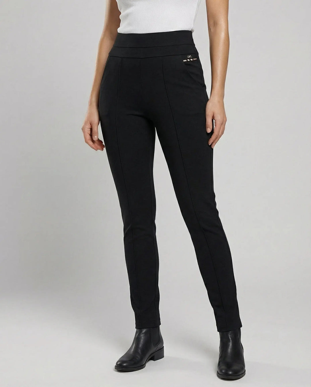 LS | Women Classic Slim Fit Pants Lion Style