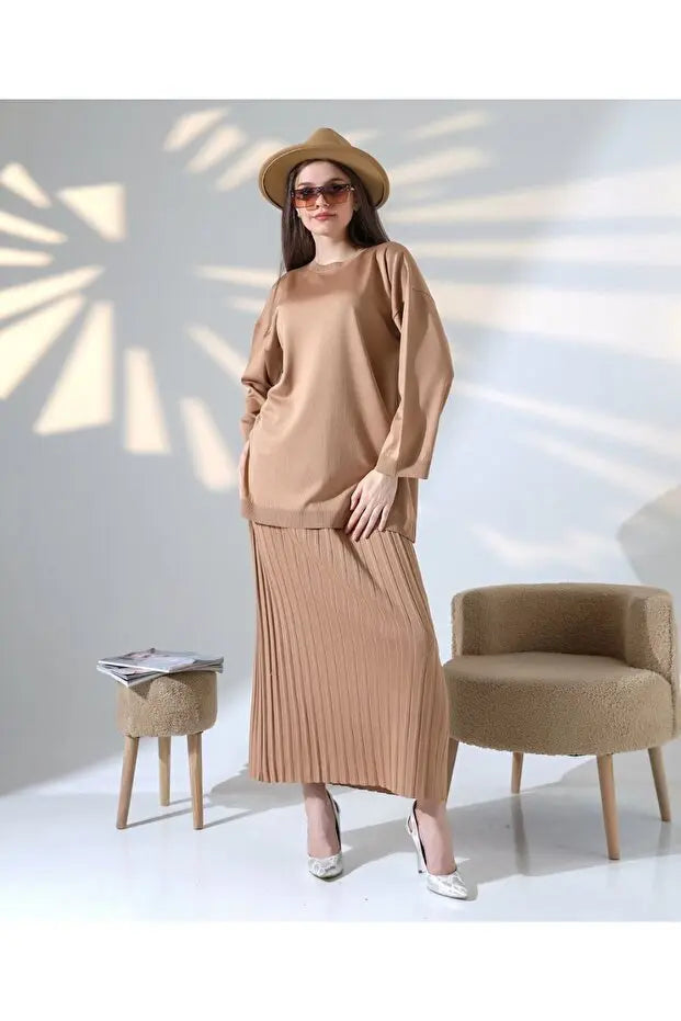 LS | Women Cozy Pleated Skirt Set Lion Style