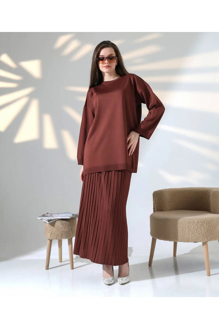 LS | Women Cozy Pleated Skirt Set Lion Style