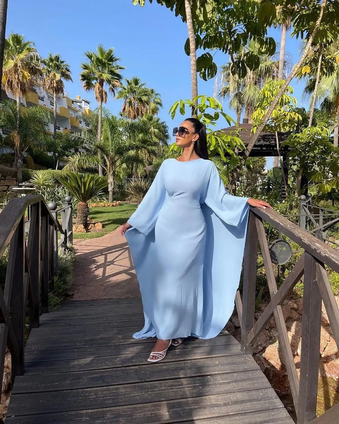 LS | Women Flow Cape Dress Lion Style