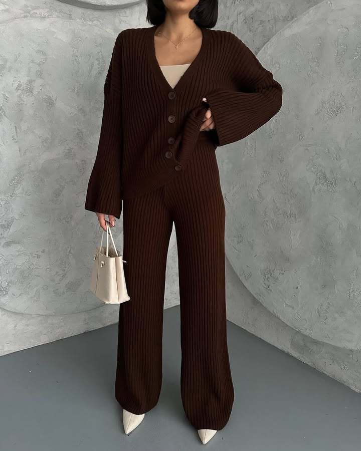 LS | Women Ribbed Lounge Set Lion Style