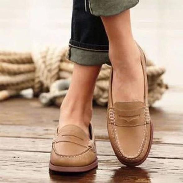 LS | Women Vintage Penny Loafers Lion Style