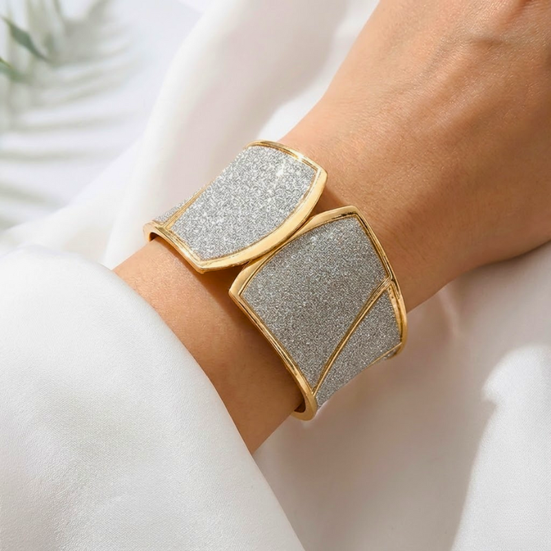 Lion Style | Women’s Chic Fashion Bracelet