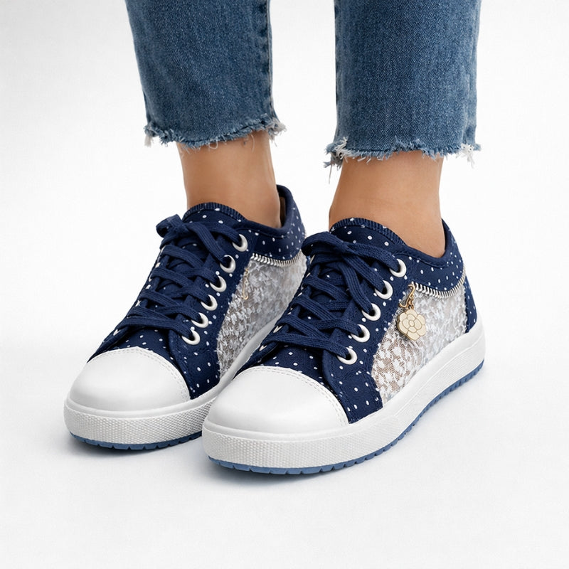 Lion Style | Women’s Low Top Sneakers