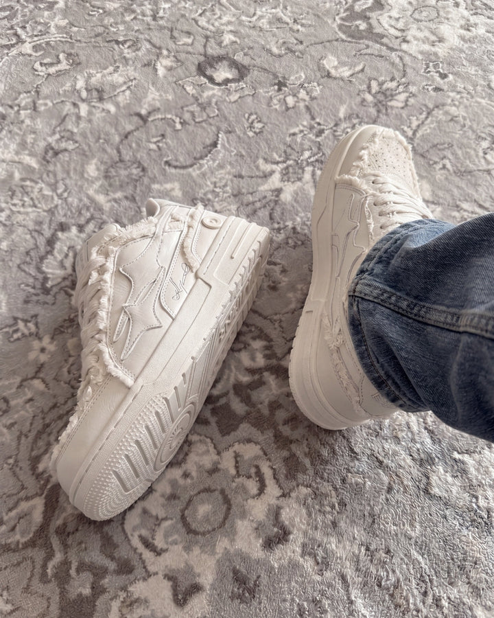 Lion Style | Women’s Orthopedic Distressed Sneakers