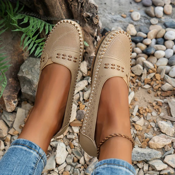 Lion Style | Women’s Orthopedic Minimalist Flats