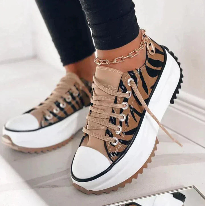 Lion Style | Women’s Orthopedic Skate Sneakers