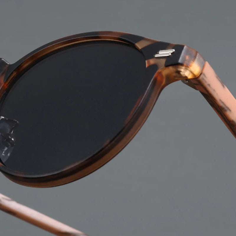 Lion Style | Women’s Retro Round Sunglasses