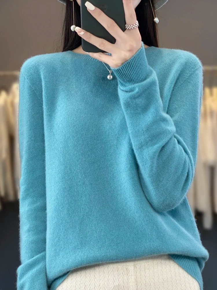 Women's Round Neck Sweater - Soft and Elegant Knit Sweater | The Lion Style3
